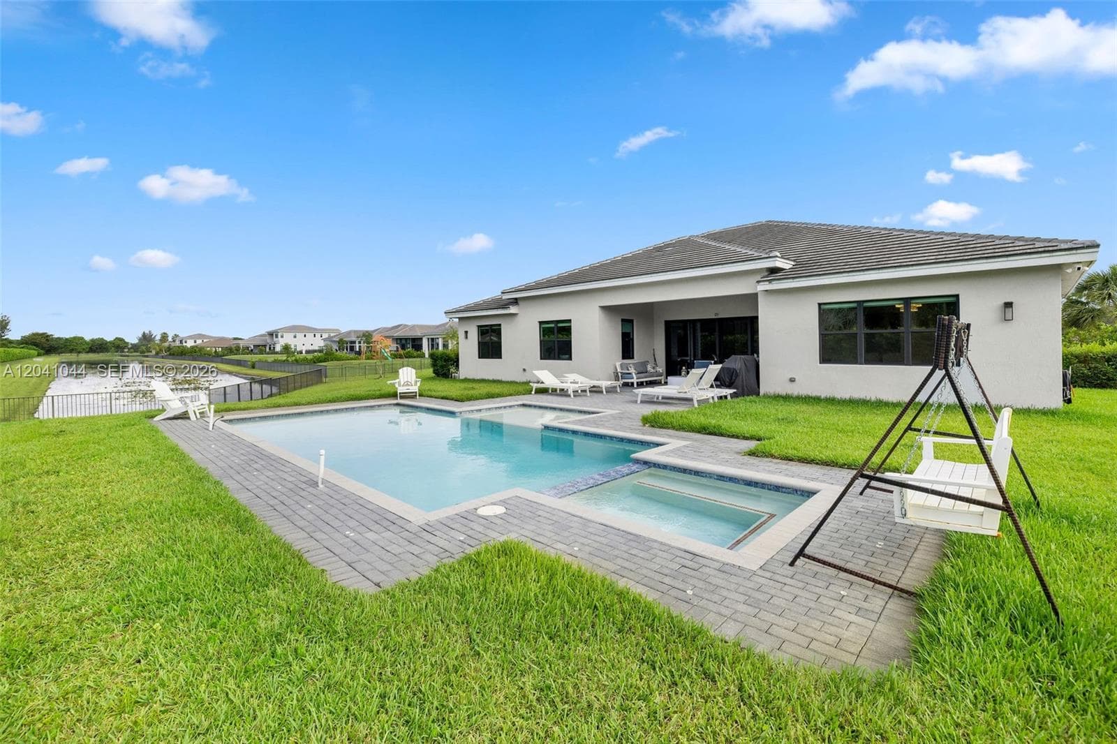 14850 Millstone Ranches Dr, Davie, FL 33331 — zdjęcie 2