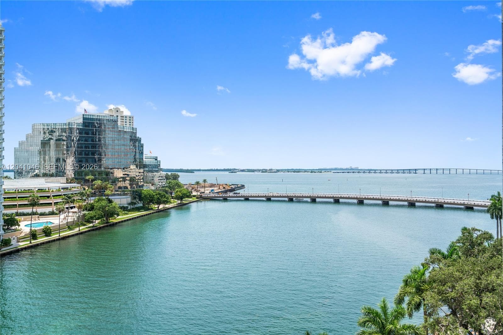 495 Brickell Ave # BAY807, Miami, FL 33131