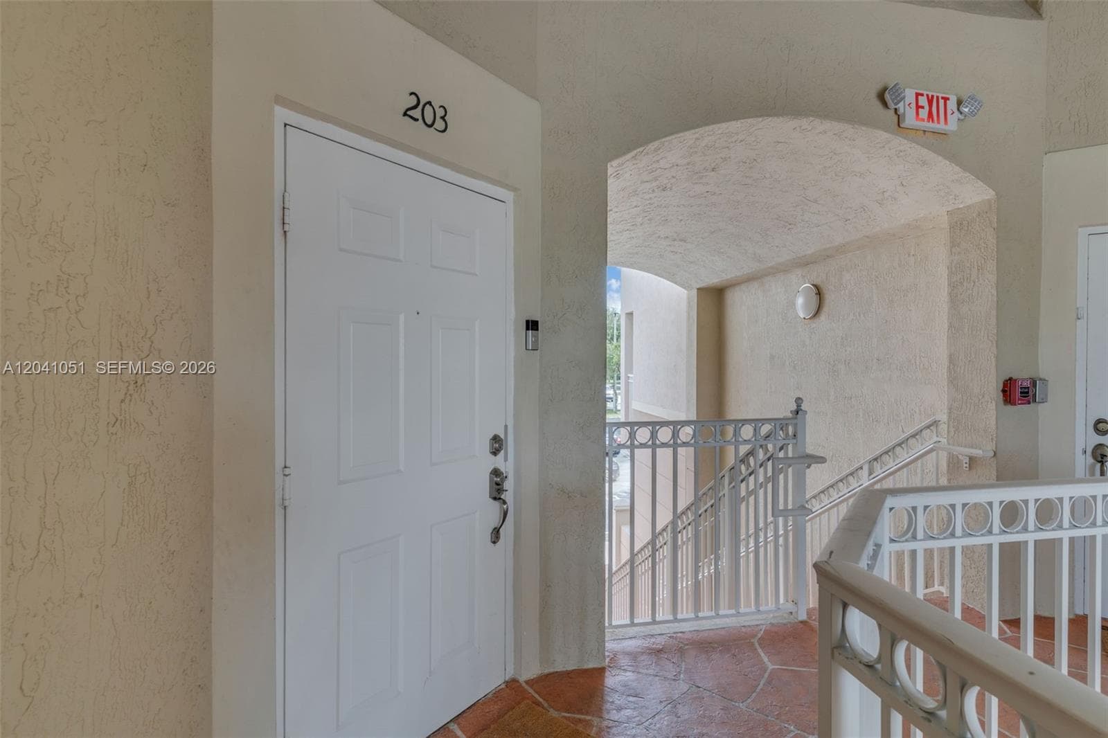 8826 W Flagler St # 203, Miami, FL 33174 — zdjęcie 2