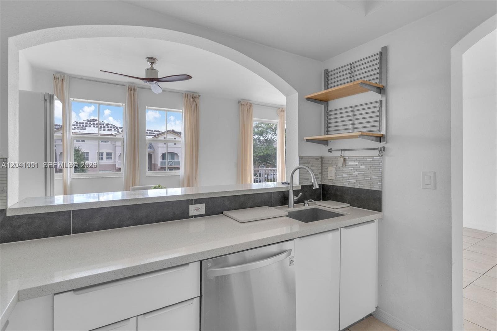 8826 W Flagler St # 203, Miami, FL 33174 — zdjęcie 5