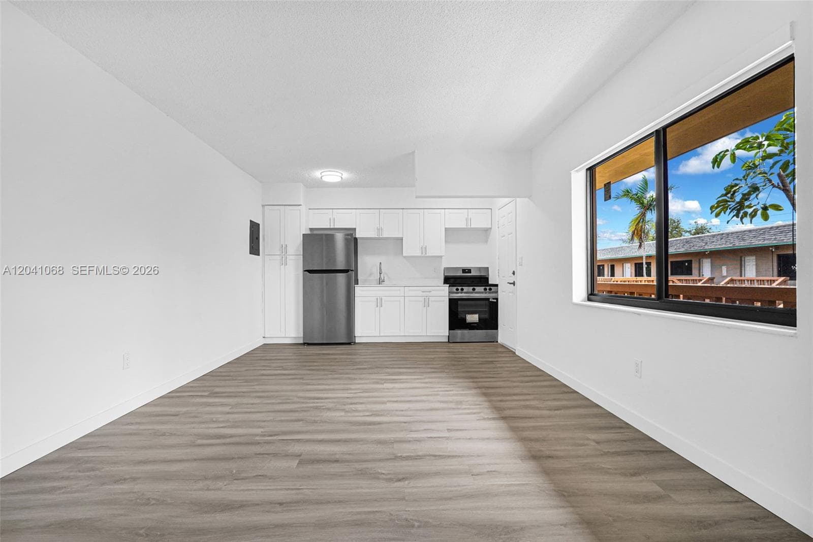 13210 Memorial Hwy # 205, North Miami, FL 33161 — zdjęcie 3