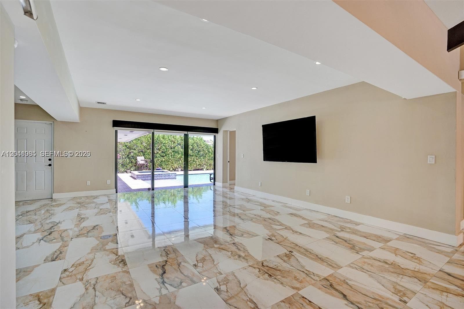 2255 NE 120th St, North Miami, FL 33181 — zdjęcie 4