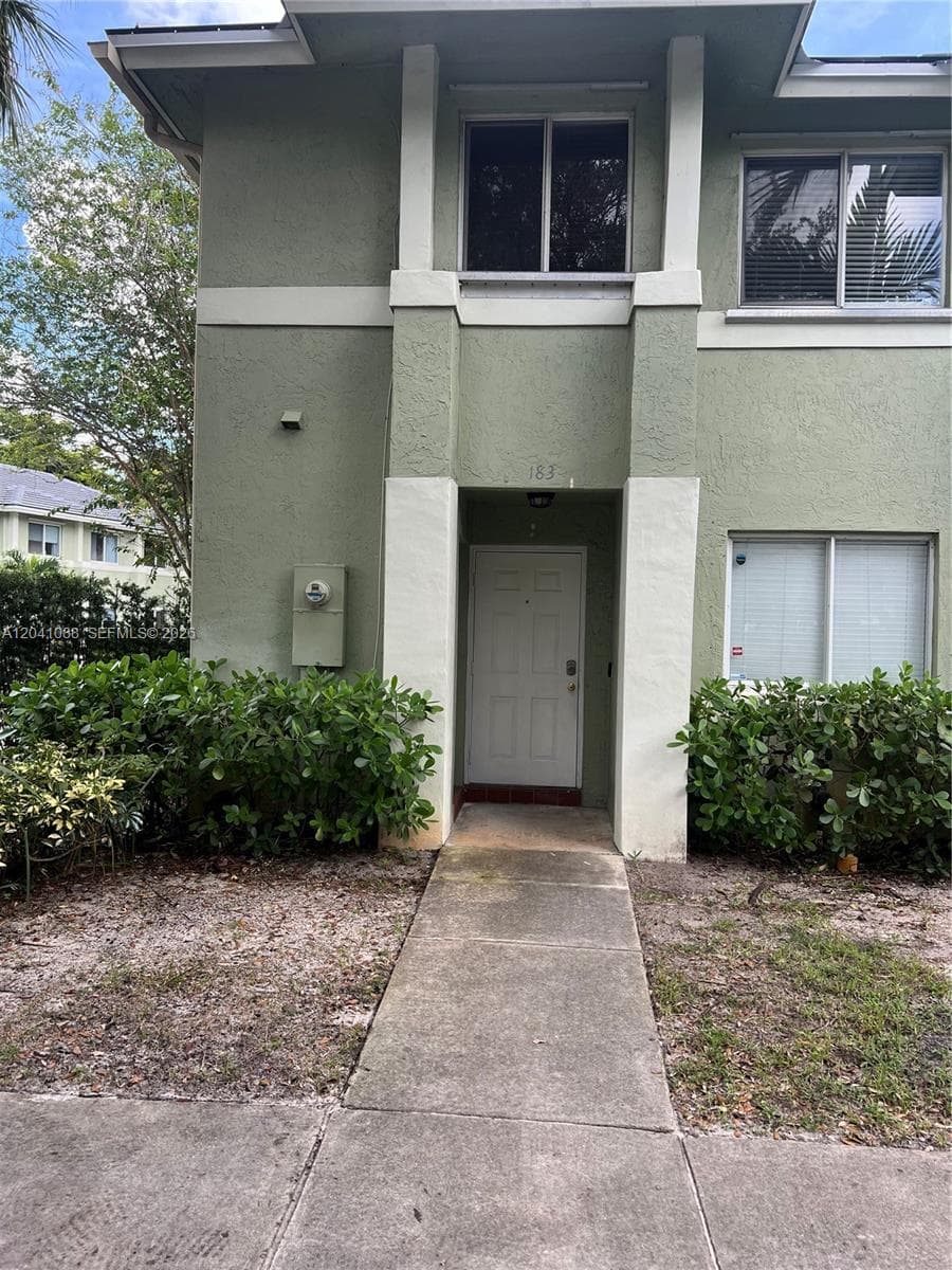 183 Hidden Ct Rd # F-33, Hollywood, FL 33023 — zdjęcie 3