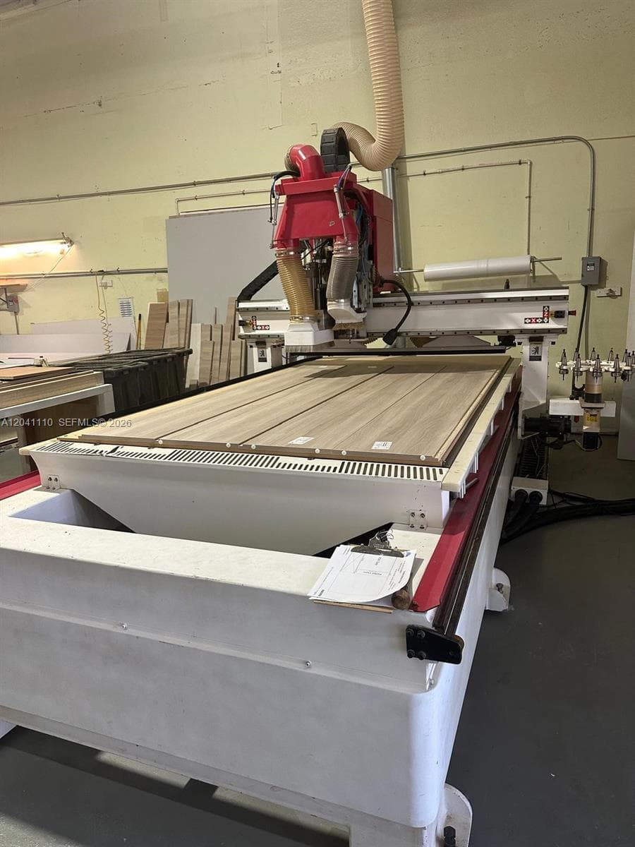 Cabinet Manufacturing, Hialeah FL 33016 — zdjęcie 2