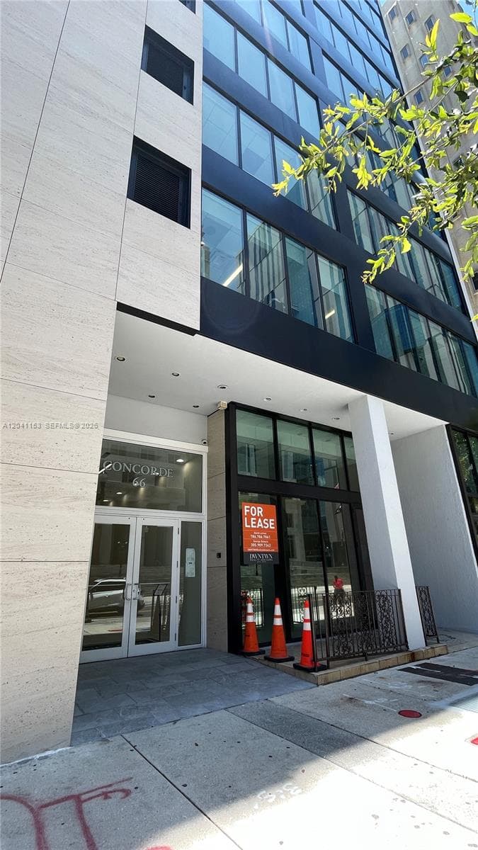 66 W Flagler St # 320, Miami, FL 33130 — zdjęcie 2