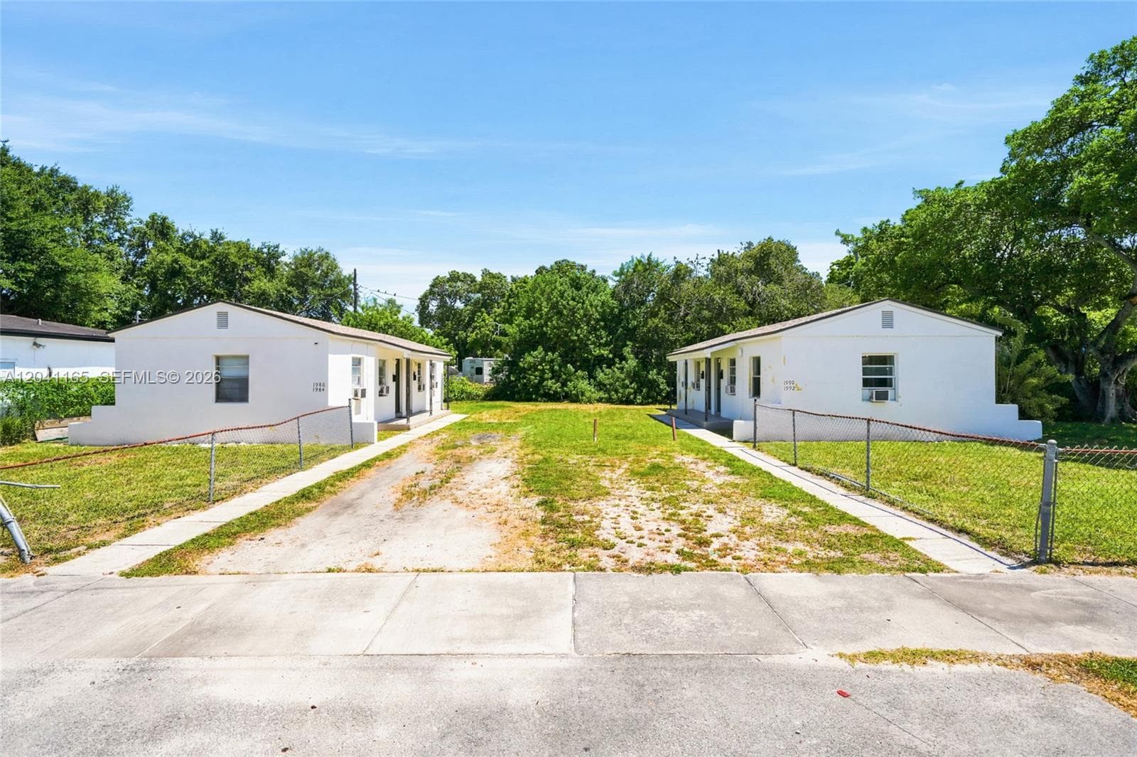 1992 NW 56th St, Miami, FL 33142