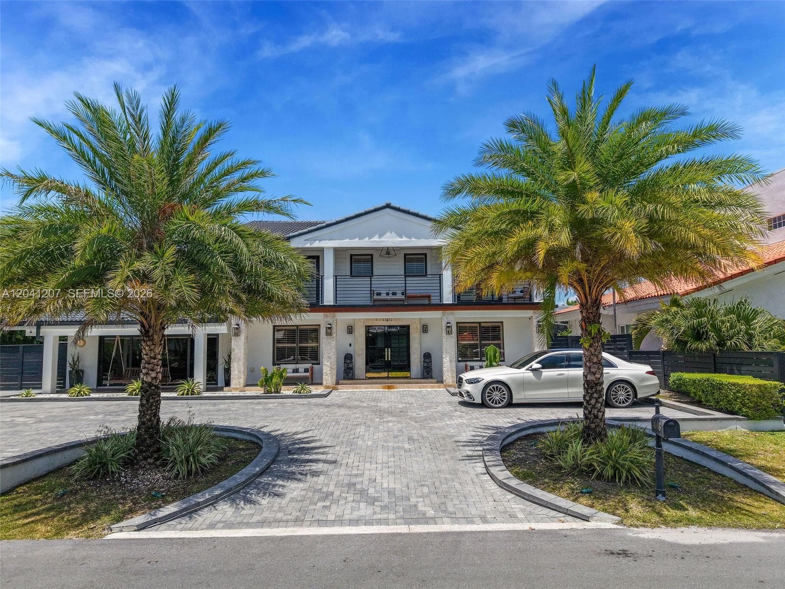 16416 NE 32nd Ave, North Miami Beach, FL 33160 — zdjęcie 2