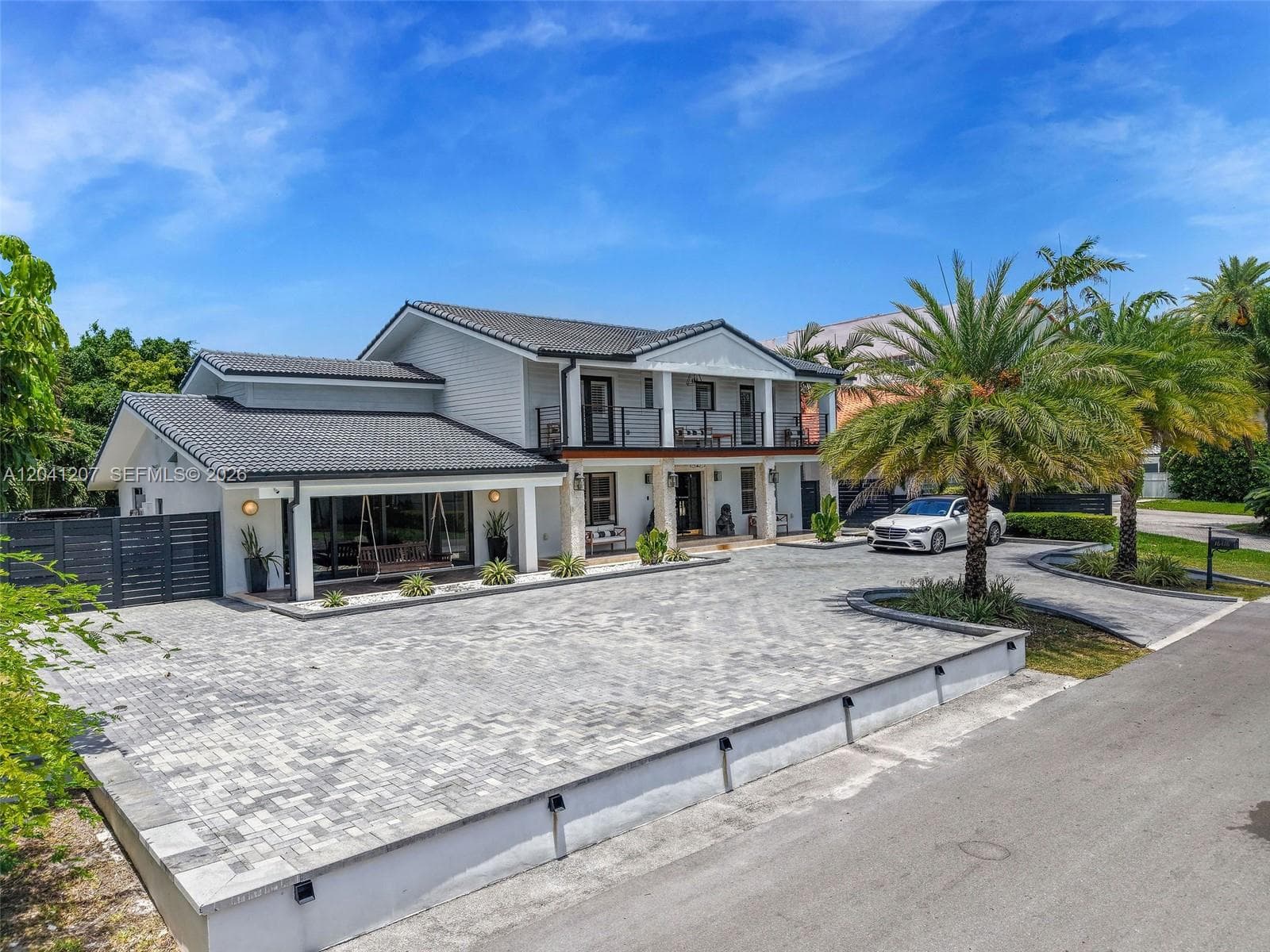 16416 NE 32nd Ave, North Miami Beach, FL 33160 — zdjęcie 3