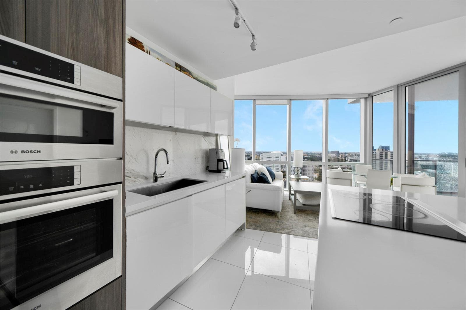 851 NE 1st Avenue # 2410, Miami, FL 33132 — zdjęcie 5