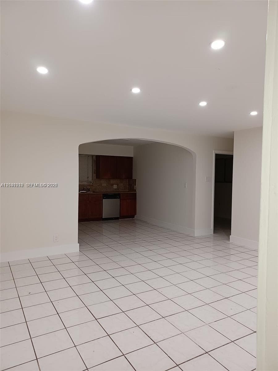1727 Washington St # 1727, Hollywood, FL 33020 — zdjęcie 2