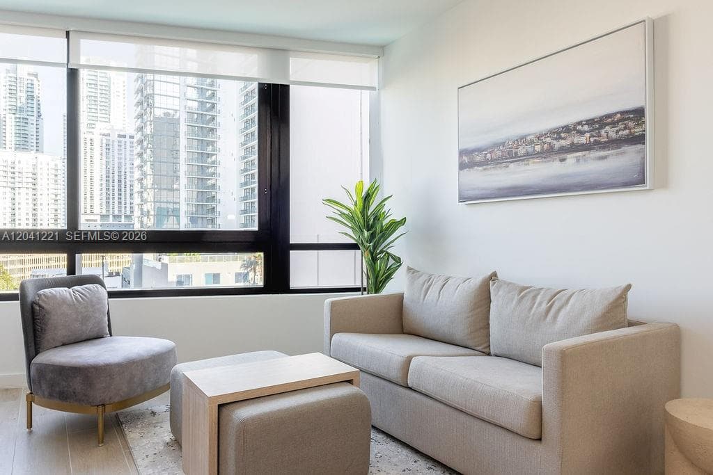225 N Miami Ave # 1804, Miami, FL 33128 — zdjęcie 2