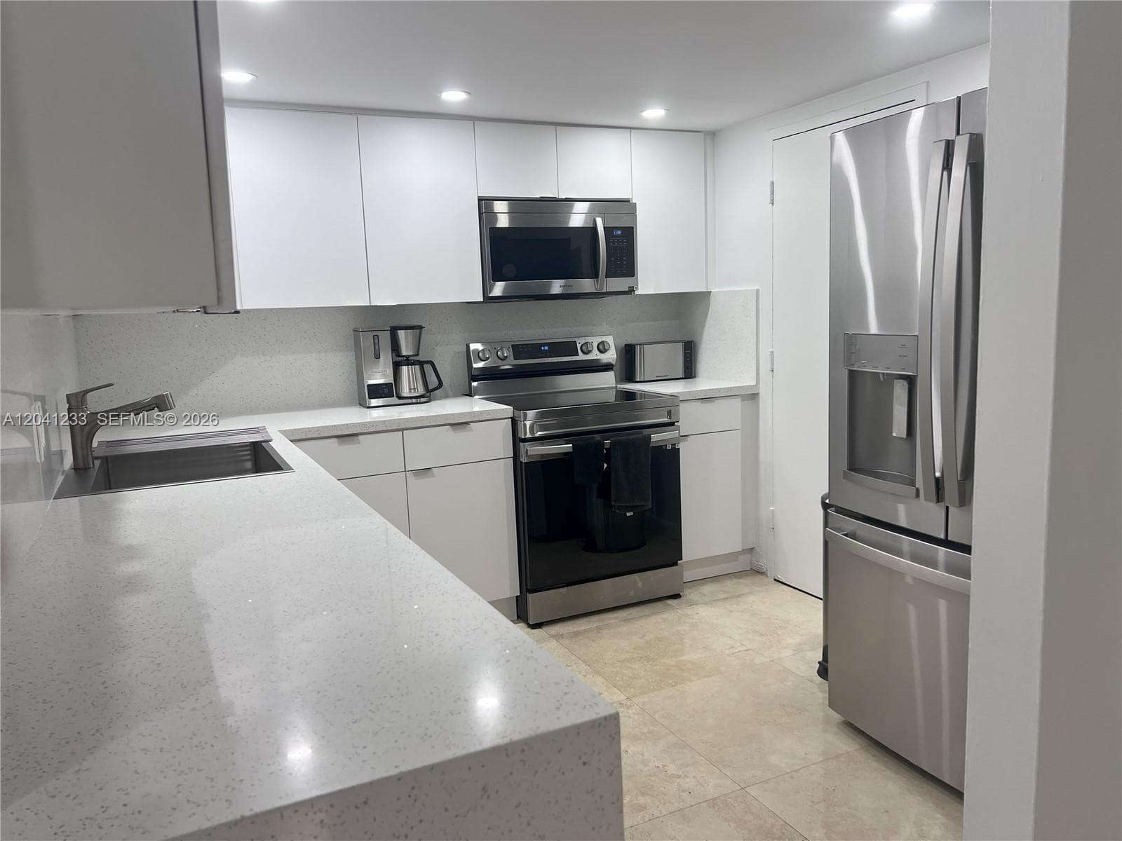 800 West Ave # 635, Miami Beach, FL 33139 — zdjęcie 3