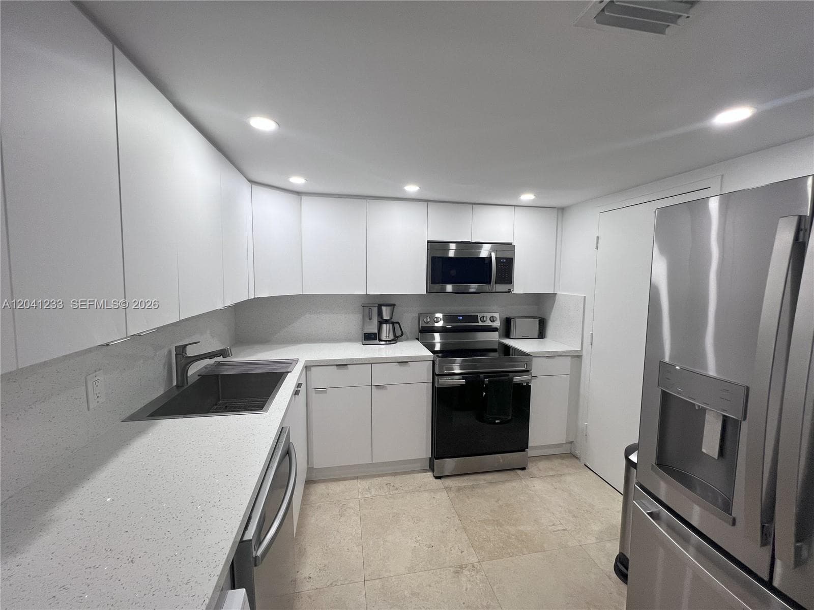 800 West Ave # 635, Miami Beach, FL 33139 — zdjęcie 4