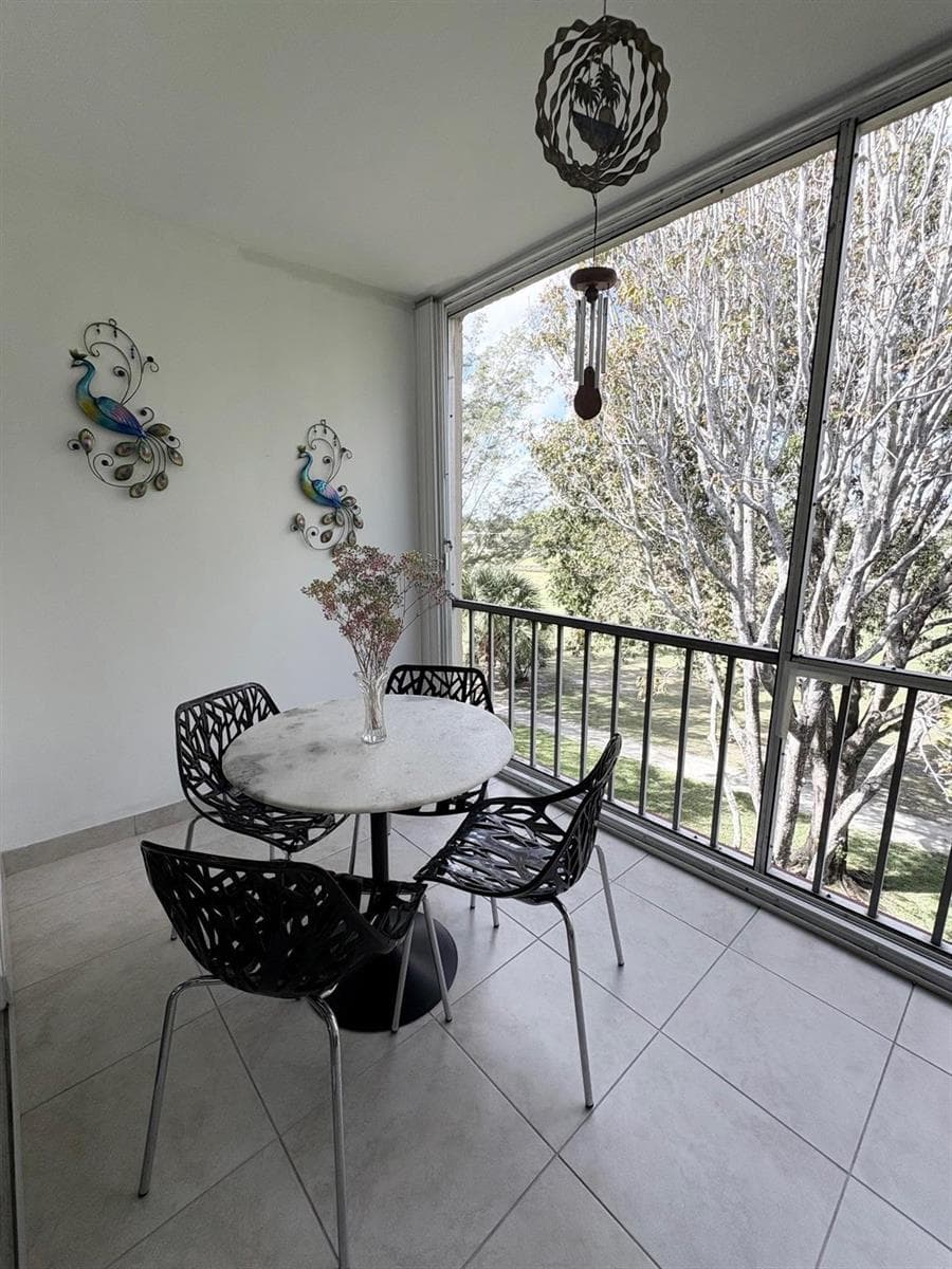 1055 Country Club Drive # 404, Margate, FL 33063 — zdjęcie 4