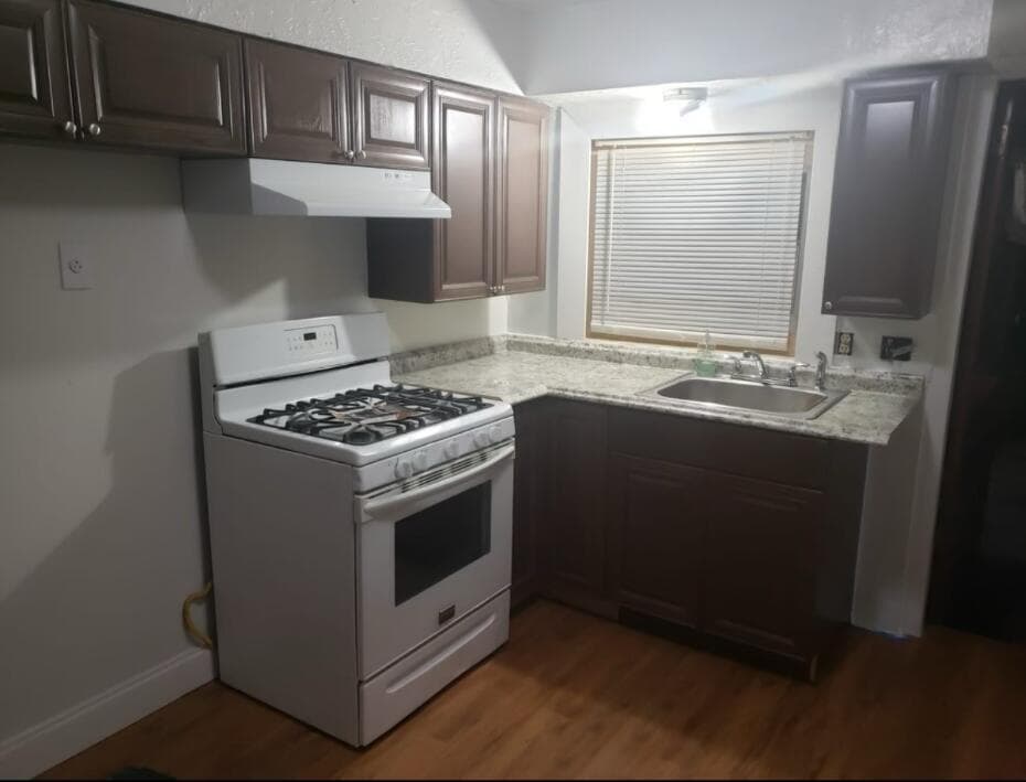 2490 NW 91st Street # A,b,c, Miami, FL 33147 — zdjęcie 3