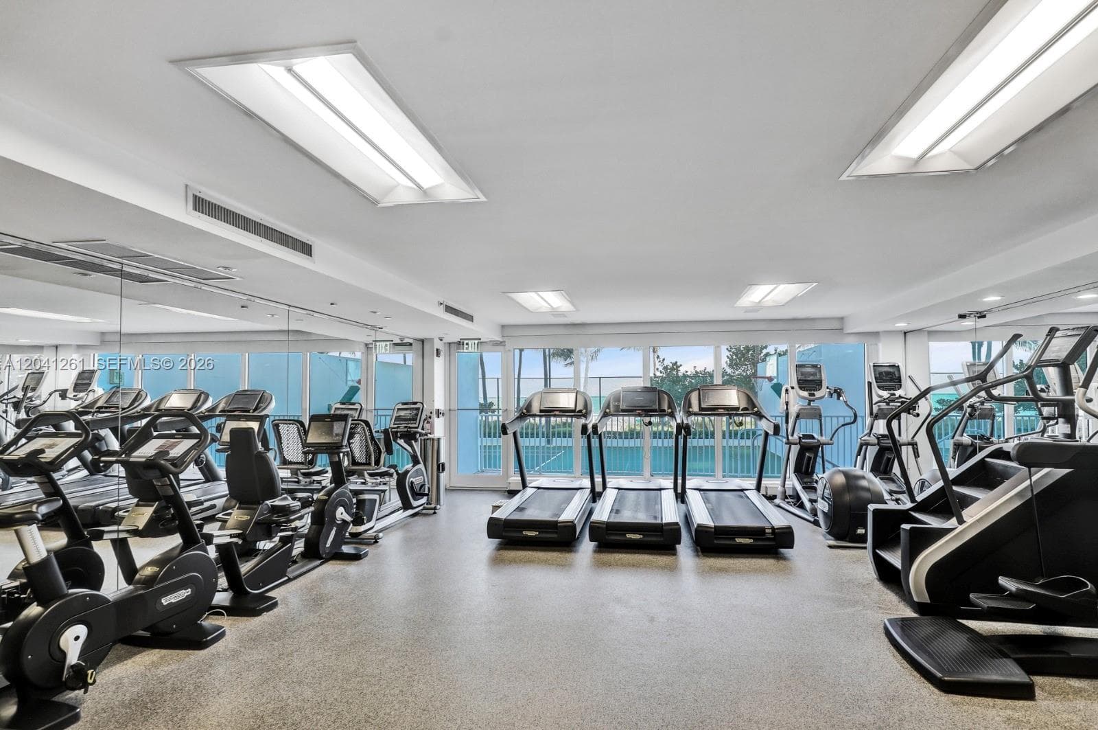 9601 Collins Ave # 507, Bal Harbour, FL 33154 — zdjęcie 2