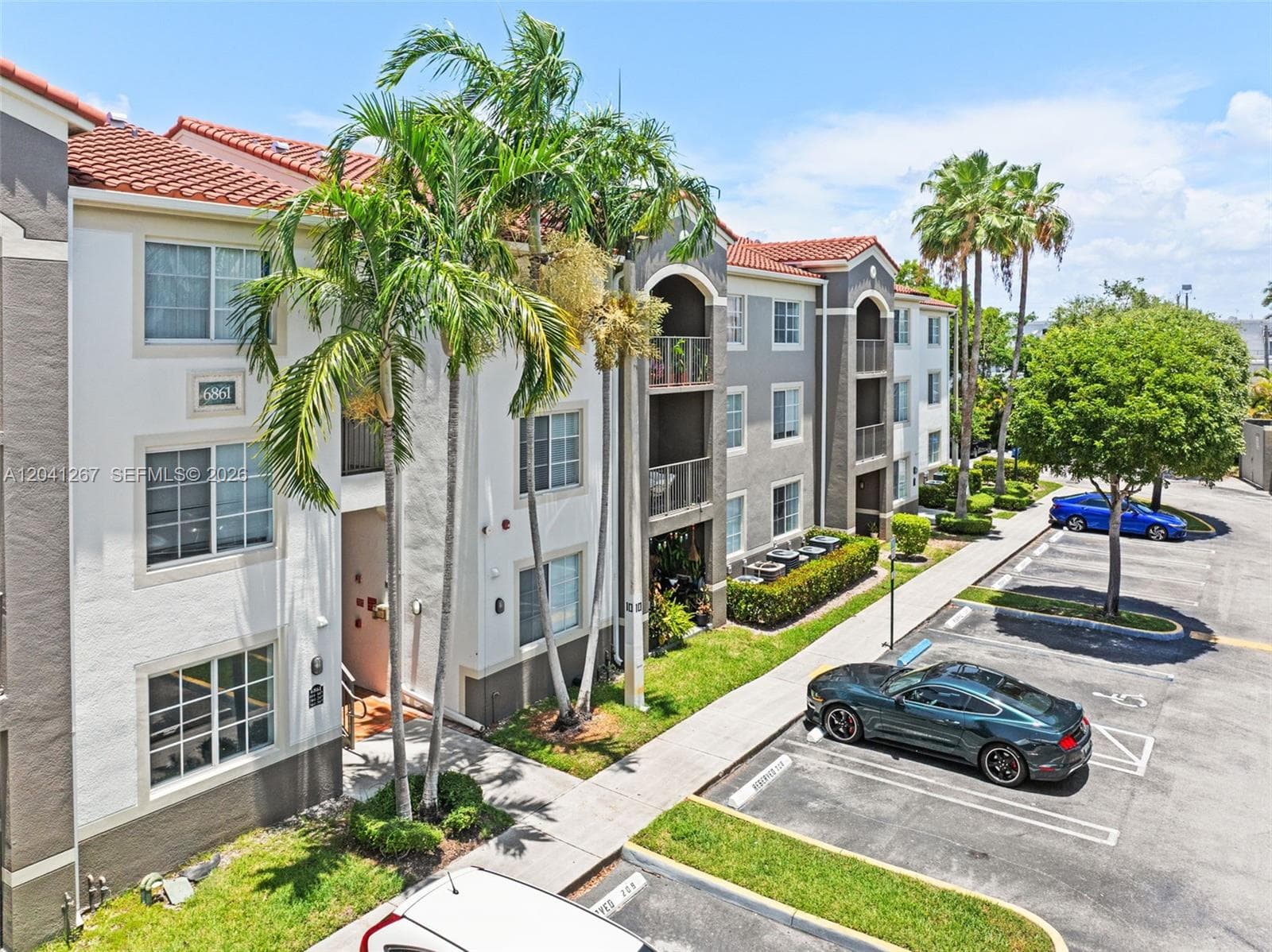 6861 SW 44th St # 202, Miami, FL 33155 — zdjęcie 2