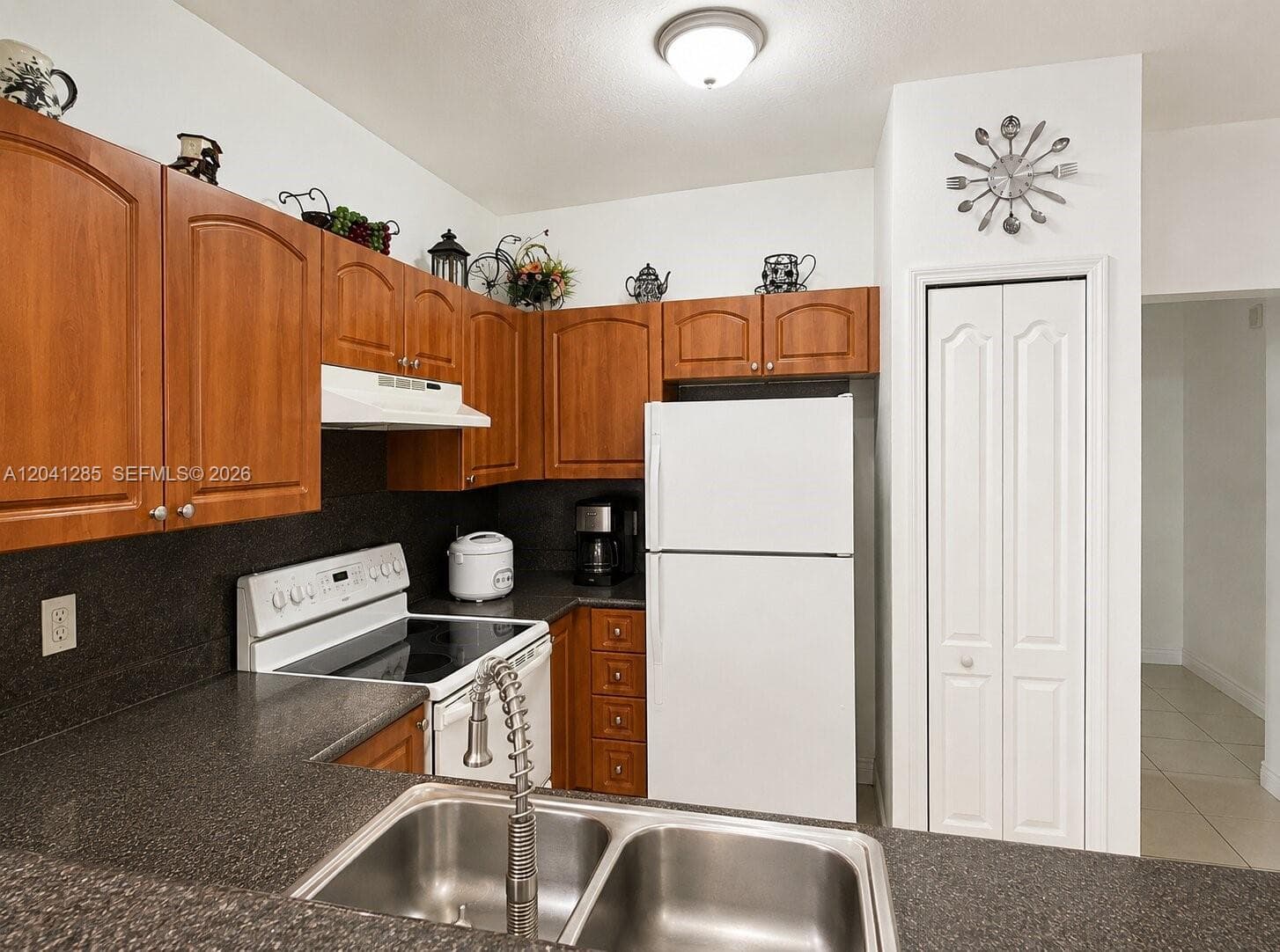 7250 NW 177th St # 200-16, Hialeah, FL 33015 — zdjęcie 4