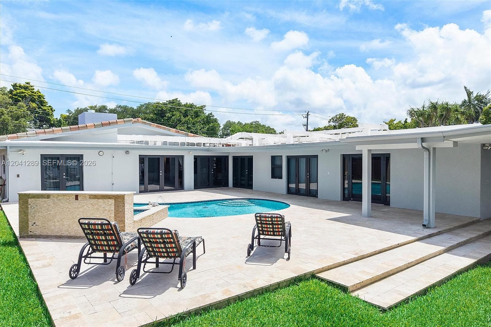 2531 NE 195th St, Miami, FL 33180 — zdjęcie 4