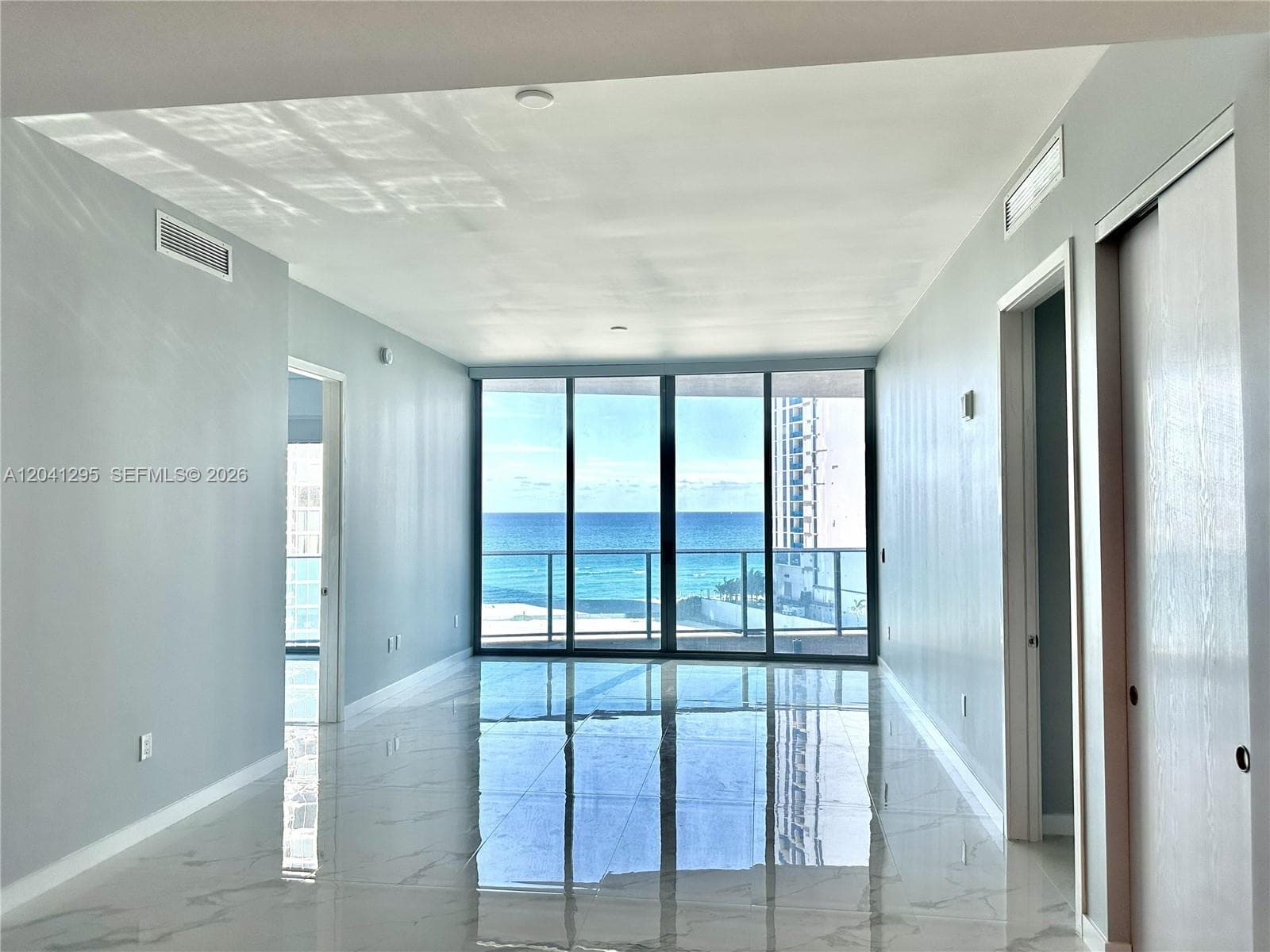 17550 Collins Ave # 803, Sunny Isles Beach, FL 33160 — zdjęcie 2