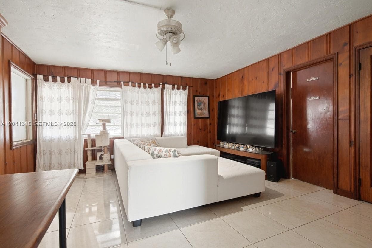 2118 Coolidge St, Hollywood, FL 33020 — zdjęcie 3