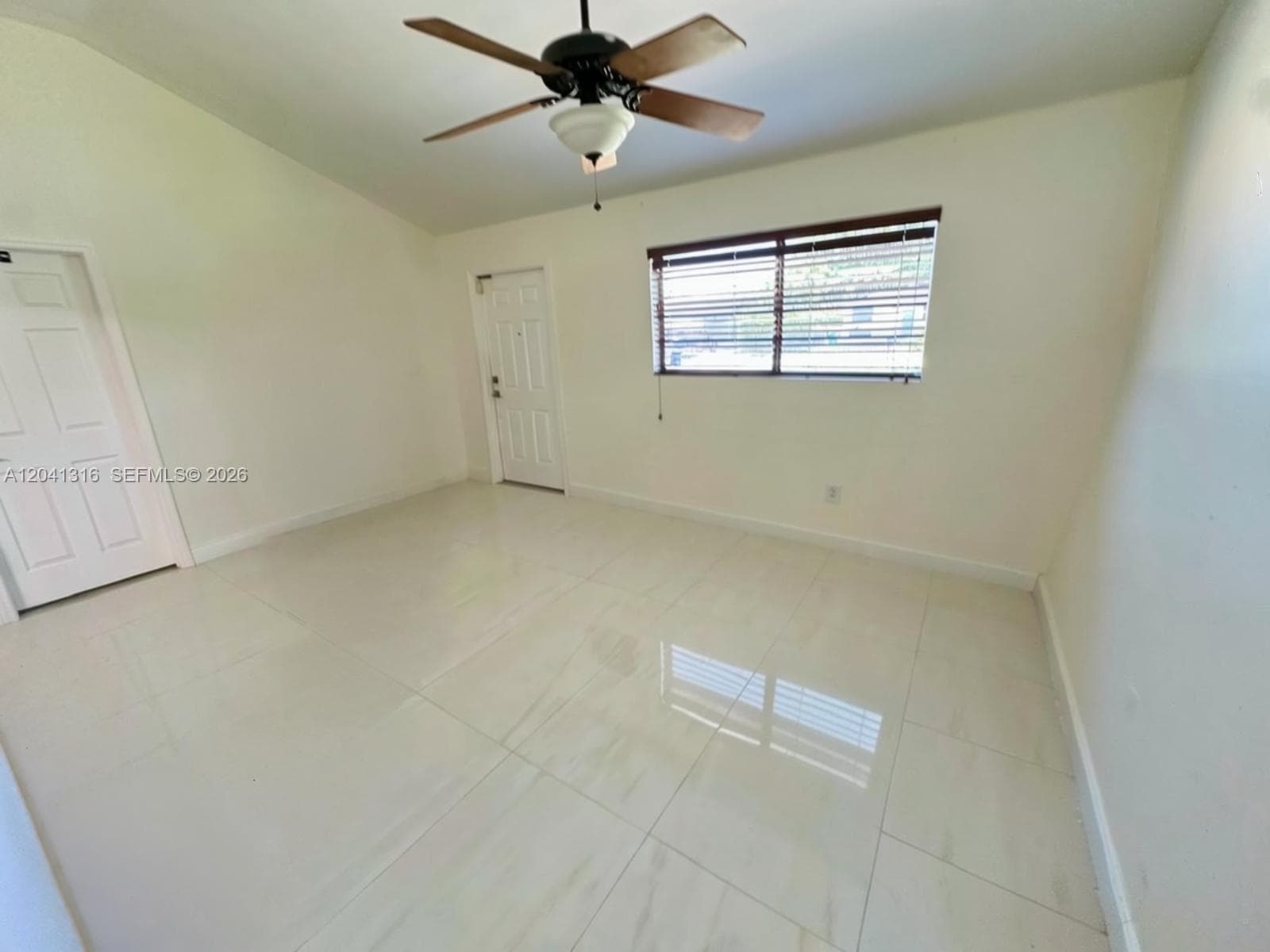 10015 SW 213th Ter, Cutler Bay, FL 33189 — zdjęcie 4