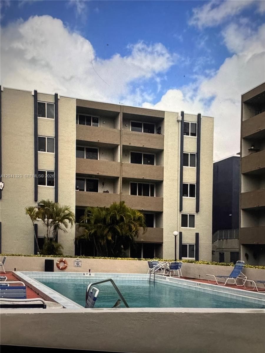 10090 NW 80th Ct # 1241, Hialeah Gardens, FL 33016 — zdjęcie 3