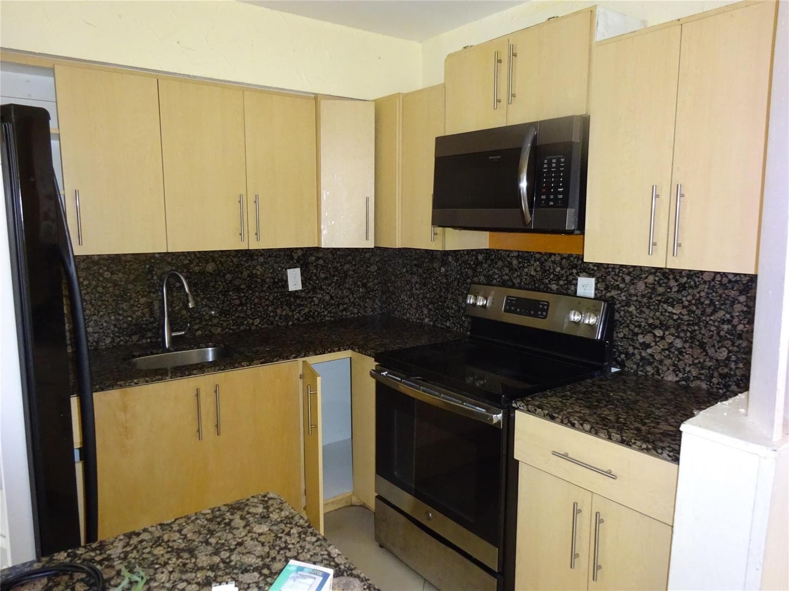 740 E Evanston Circle E, Fort Lauderdale, FL 33312 — zdjęcie 2
