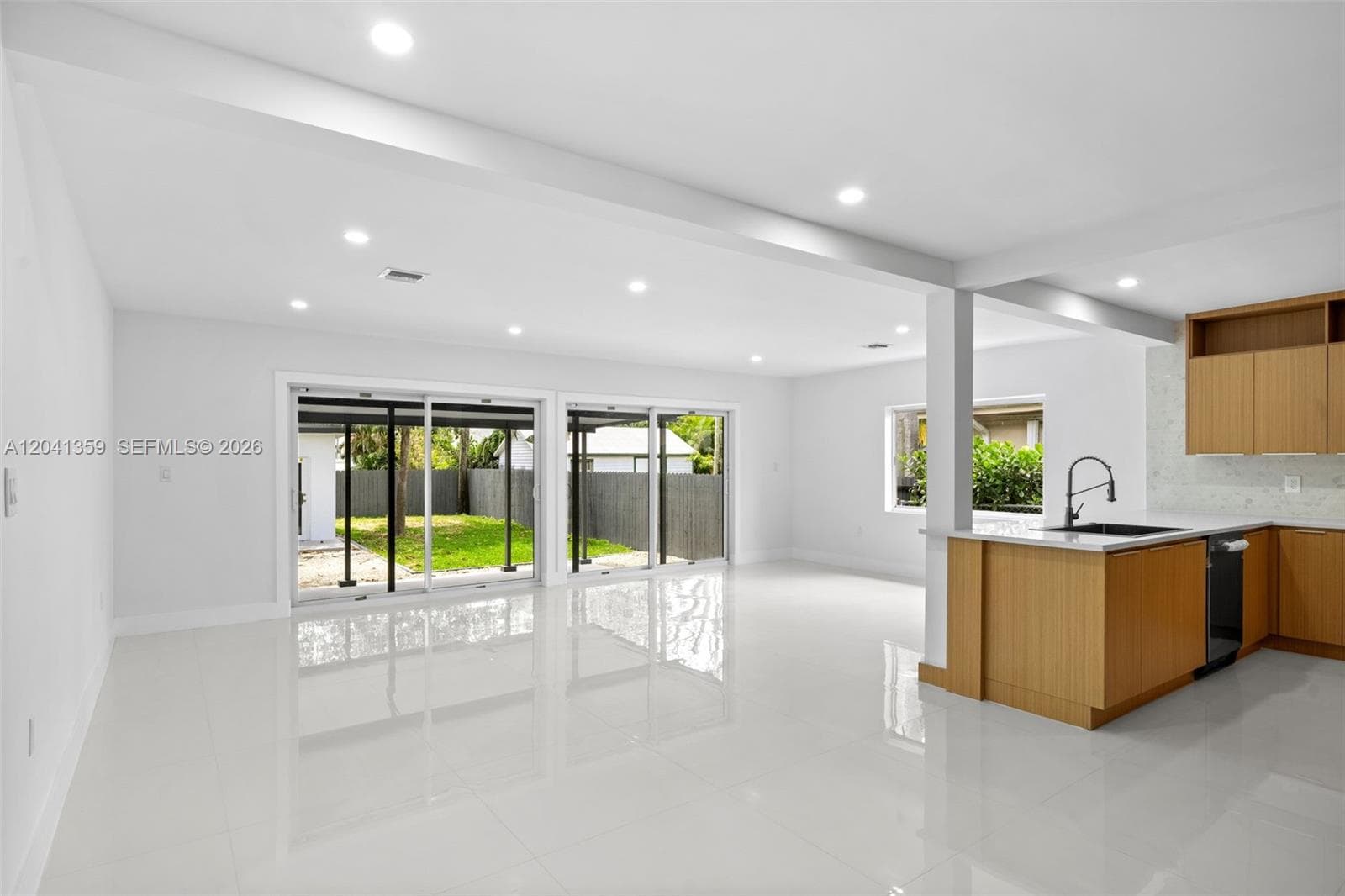 2940 SW 12th St, Miami, FL 33135 — zdjęcie 4