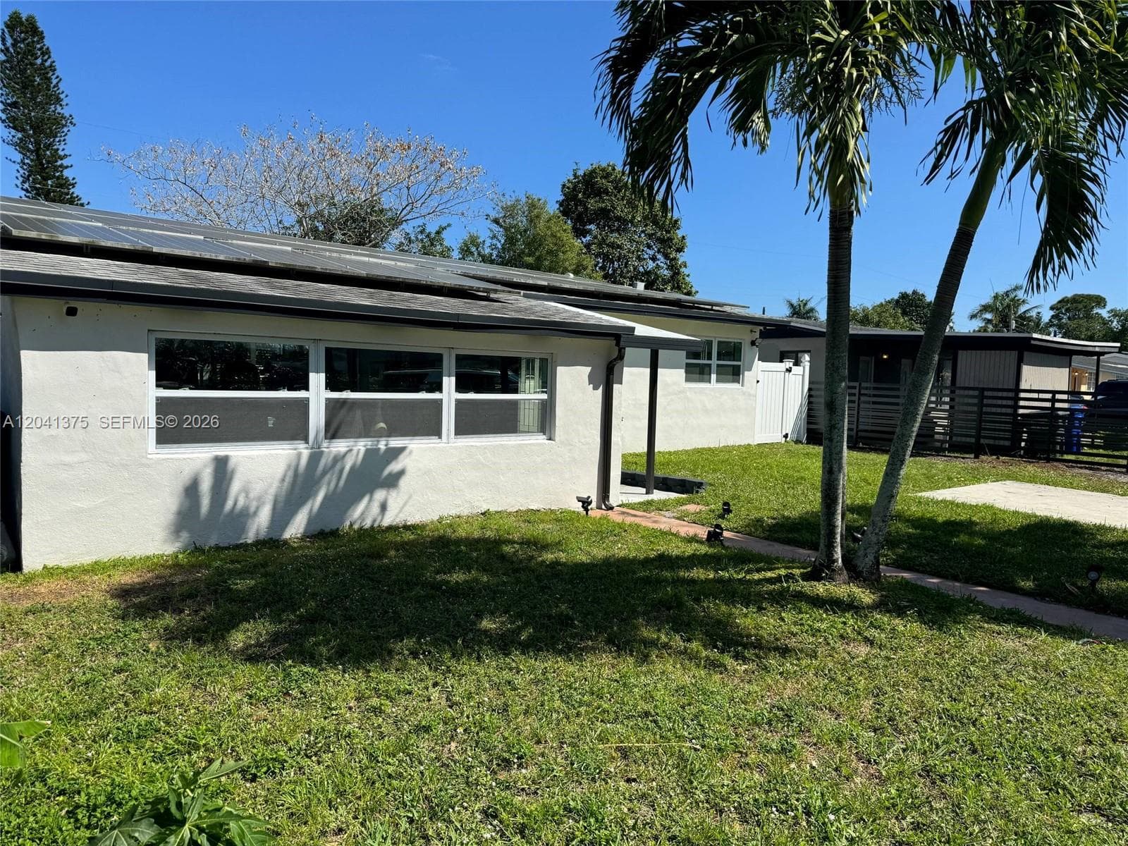 6453 Meade St, Hollywood, FL 33024 — zdjęcie 2