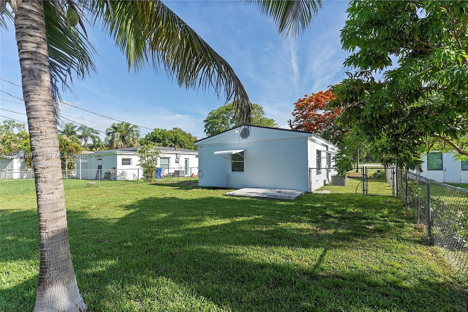 2024 NE 174th St, North Miami Beach, FL 33162 — zdjęcie 3