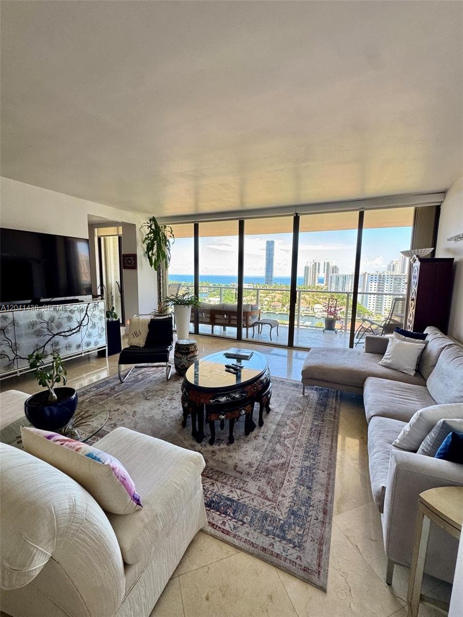 19500 Turnberry Way # 15F, Aventura, FL 33180 — zdjęcie 2