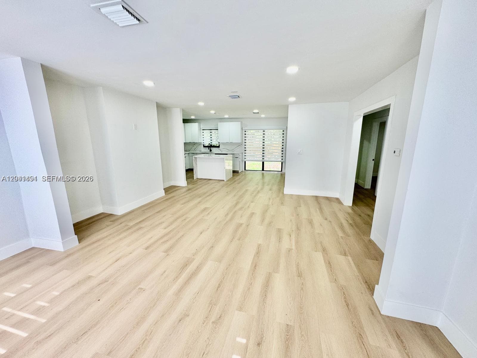 4131 NW 11th Pl, Miami, FL 33127 — zdjęcie 4