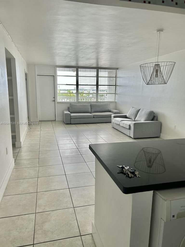 2016 Bay Dr # 602, Miami Beach, FL 33141 — zdjęcie 4