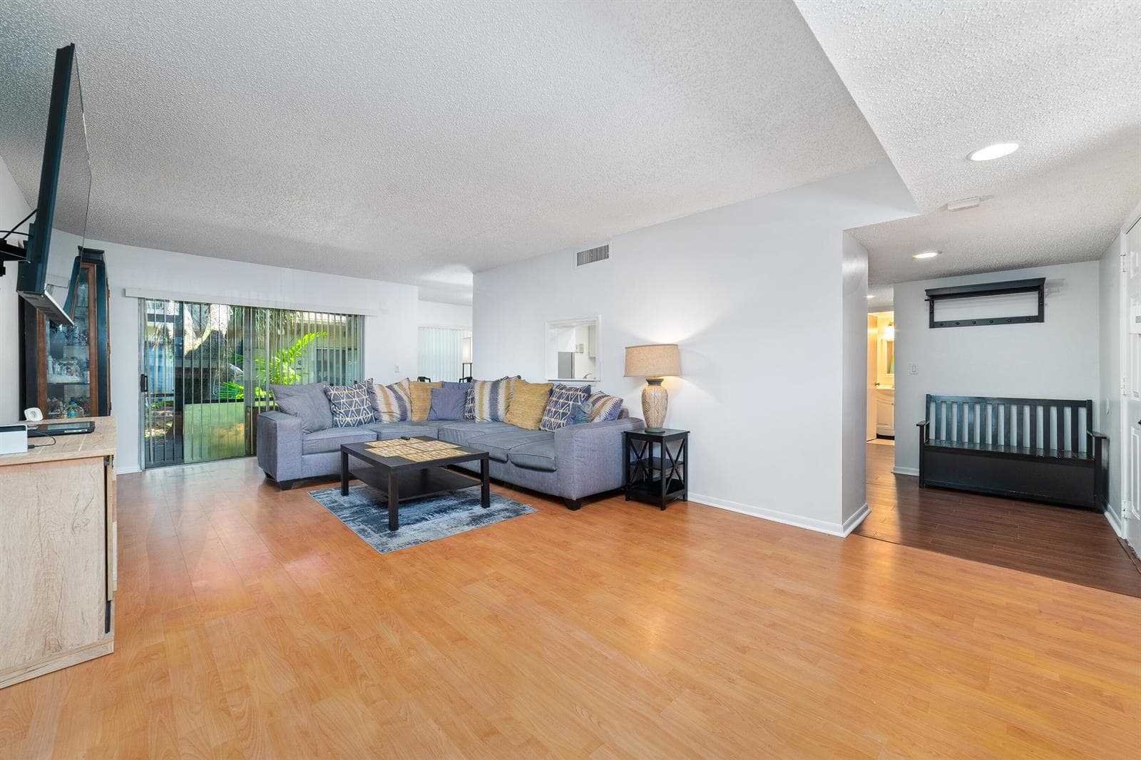 8968 W Sample Road # 101, Coral Springs, FL 33065 — zdjęcie 5
