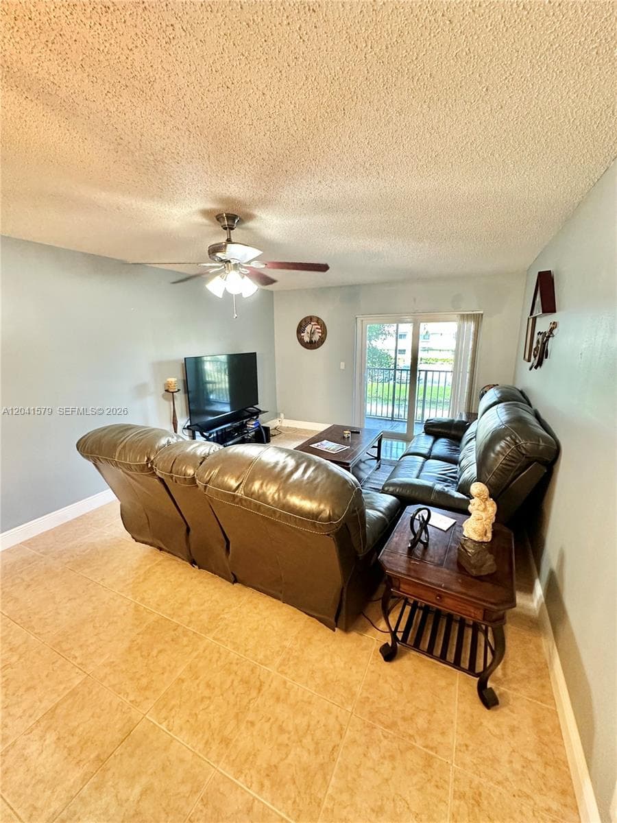 7561 NW 16th St # 2208, Plantation, FL 33313 — zdjęcie 3