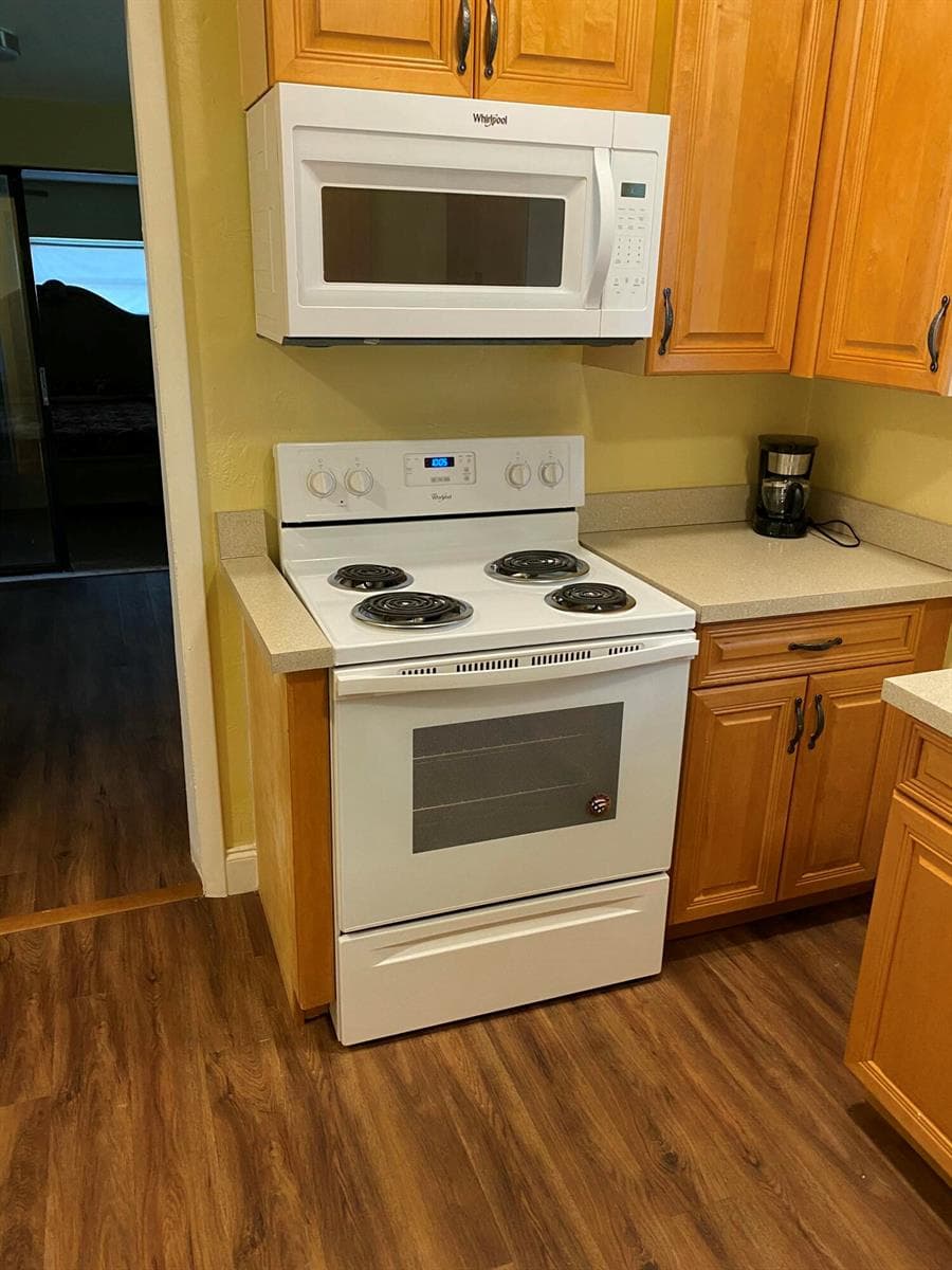 2466 NW 91st Street, Miami, FL 33147 — zdjęcie 4