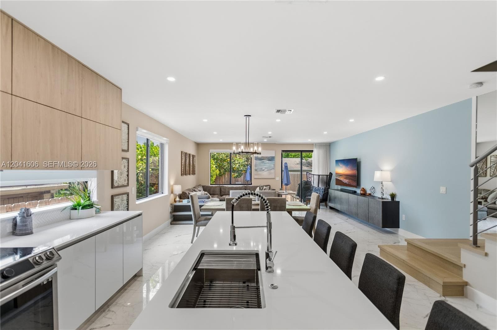 809 SW 10th Ter, Fort Lauderdale, FL 33315 — zdjęcie 4