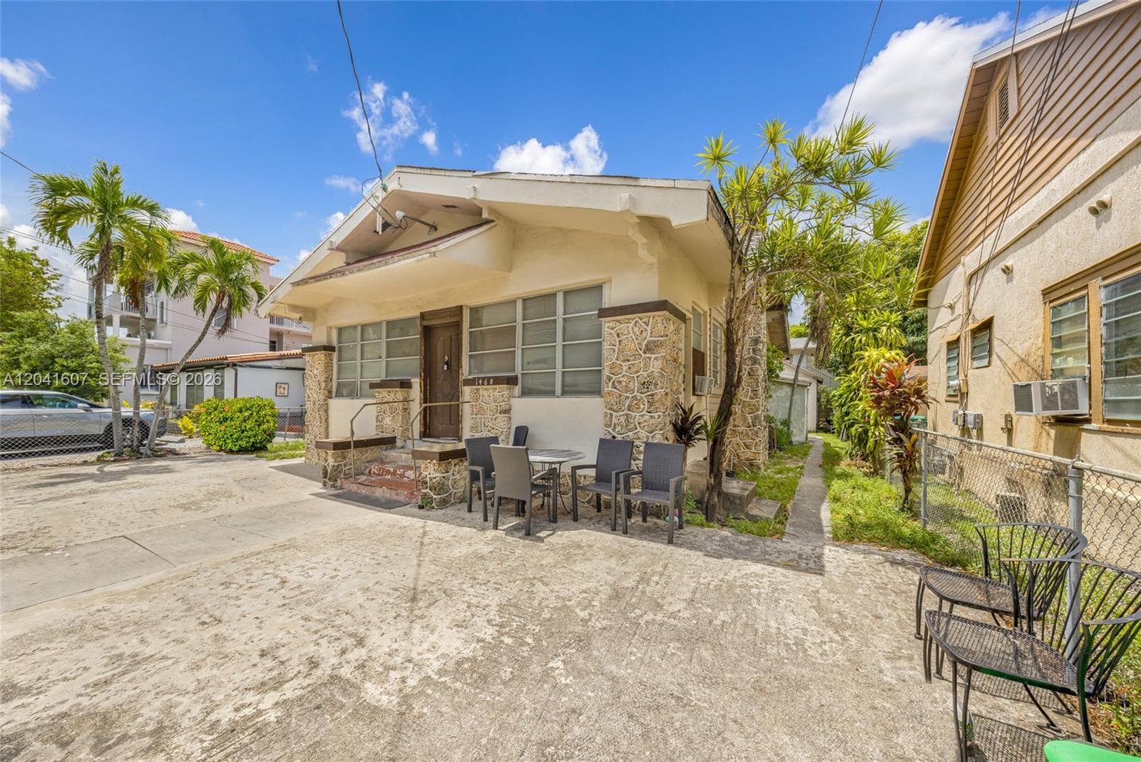 1468 SW 2nd St, Miami, FL 33135 — zdjęcie 3