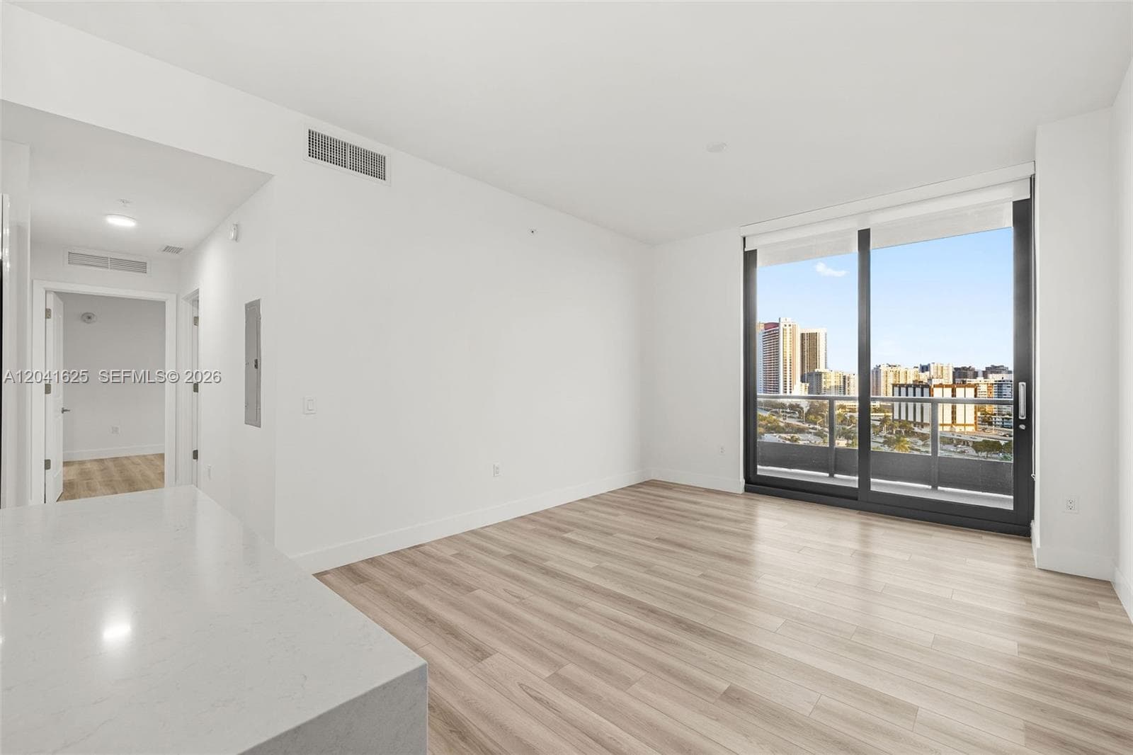 101 Diplomat Pkwy # 906, Hallandale Beach, FL 33009 — zdjęcie 3