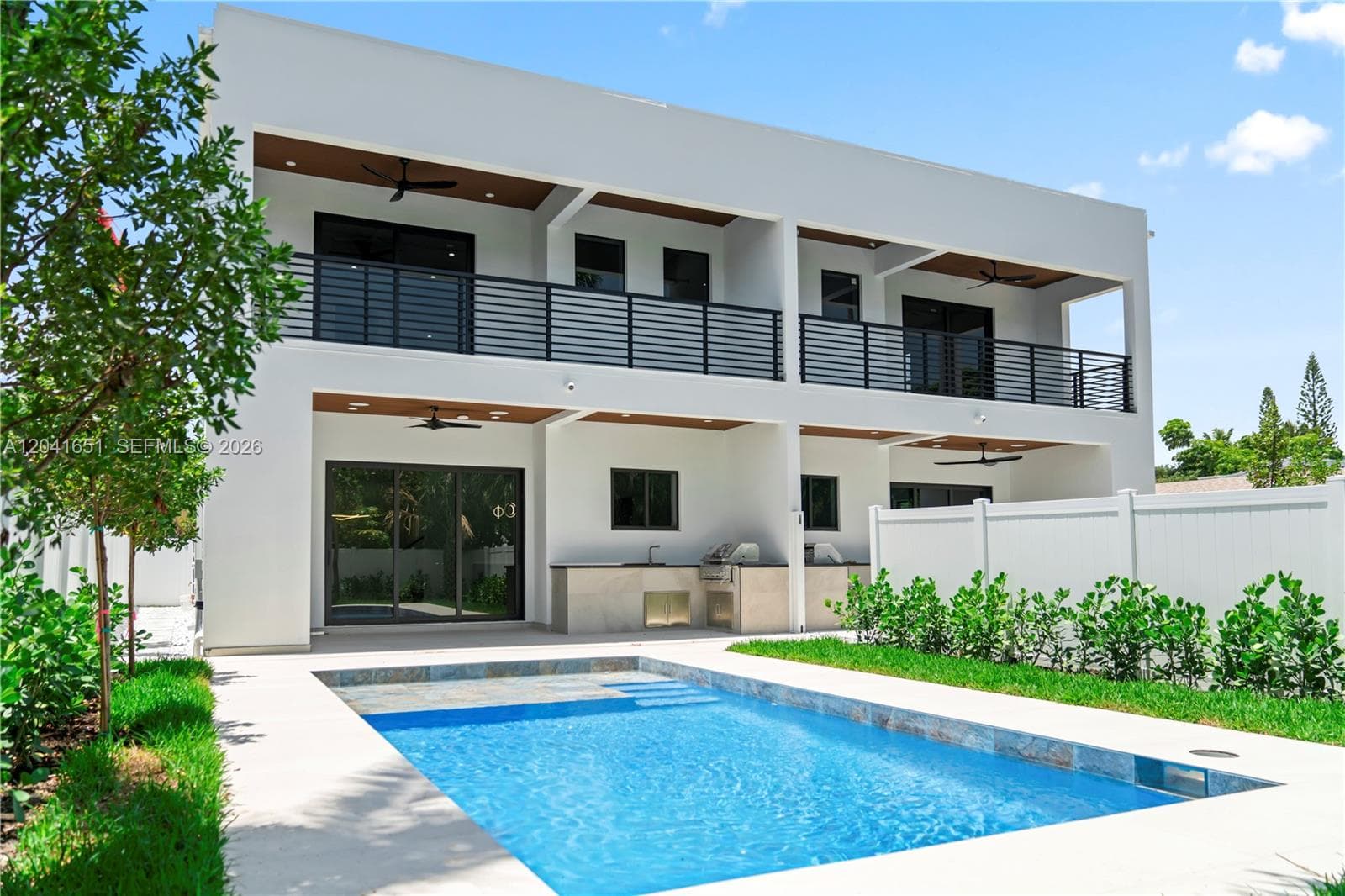 1320 NE 16th Ave # A, Fort Lauderdale, FL 33304 — zdjęcie 2