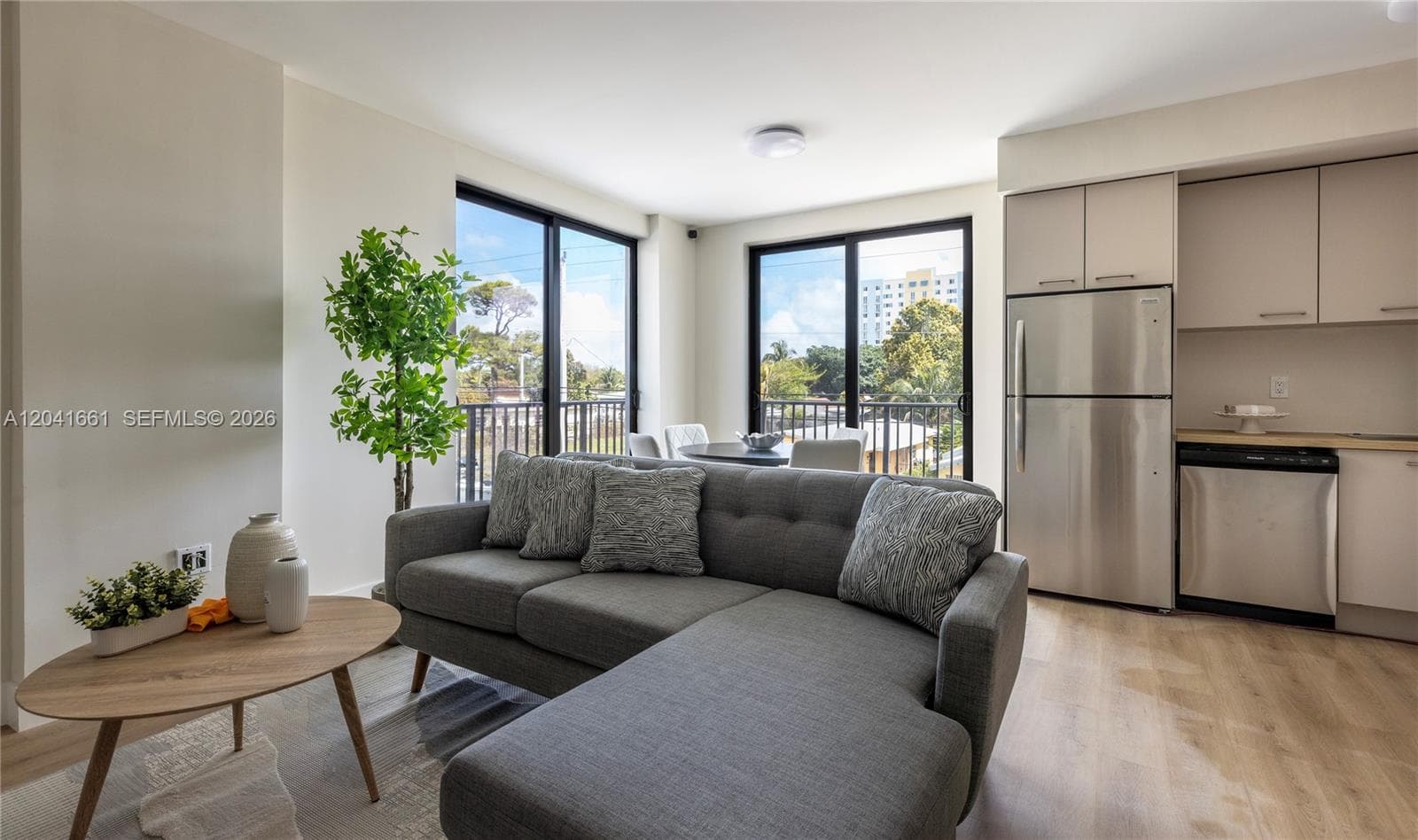 37xx NW 23 Ave # 1, Miami, FL 33142 — zdjęcie 3