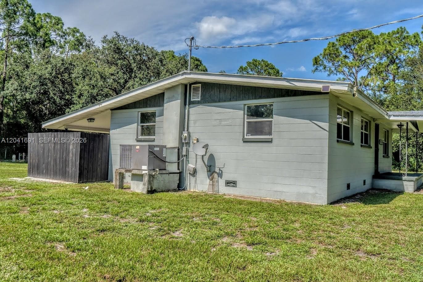 1270 Nobles Rd, La Belle, FL 33935 — zdjęcie 4