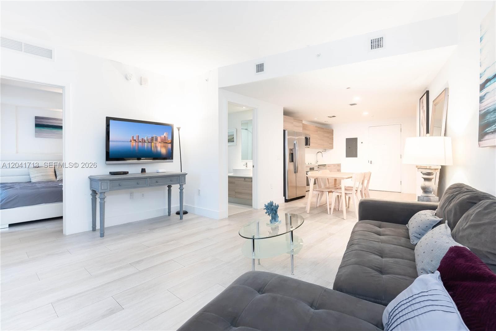 121 NE 34th St # 814, Miami, FL 33137 — zdjęcie 5