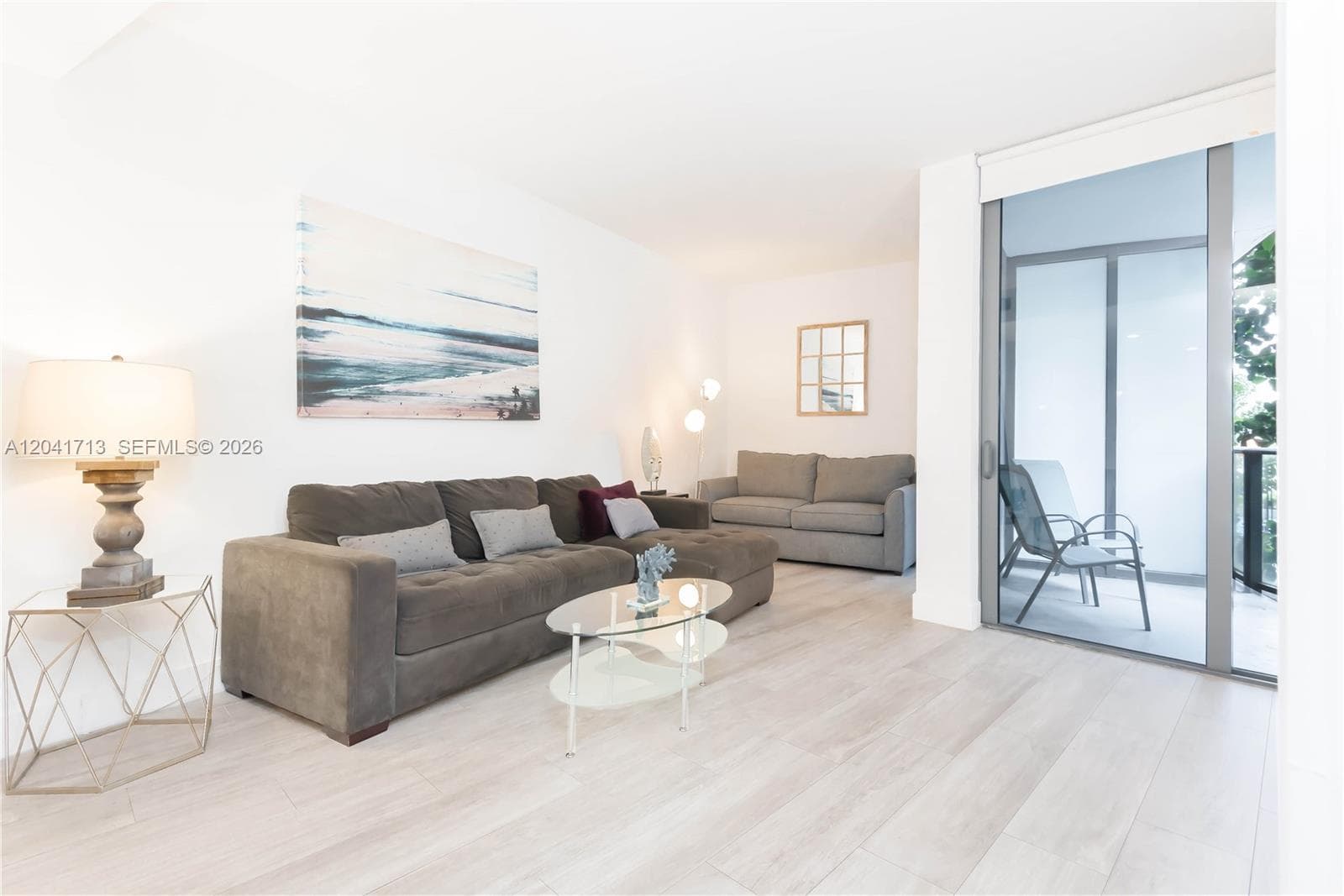 121 NE 34th St # 814, Miami, FL 33137 — zdjęcie 4
