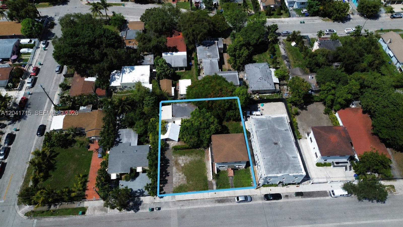 255 NW 32nd St, Miami, FL 33127 — zdjęcie 2