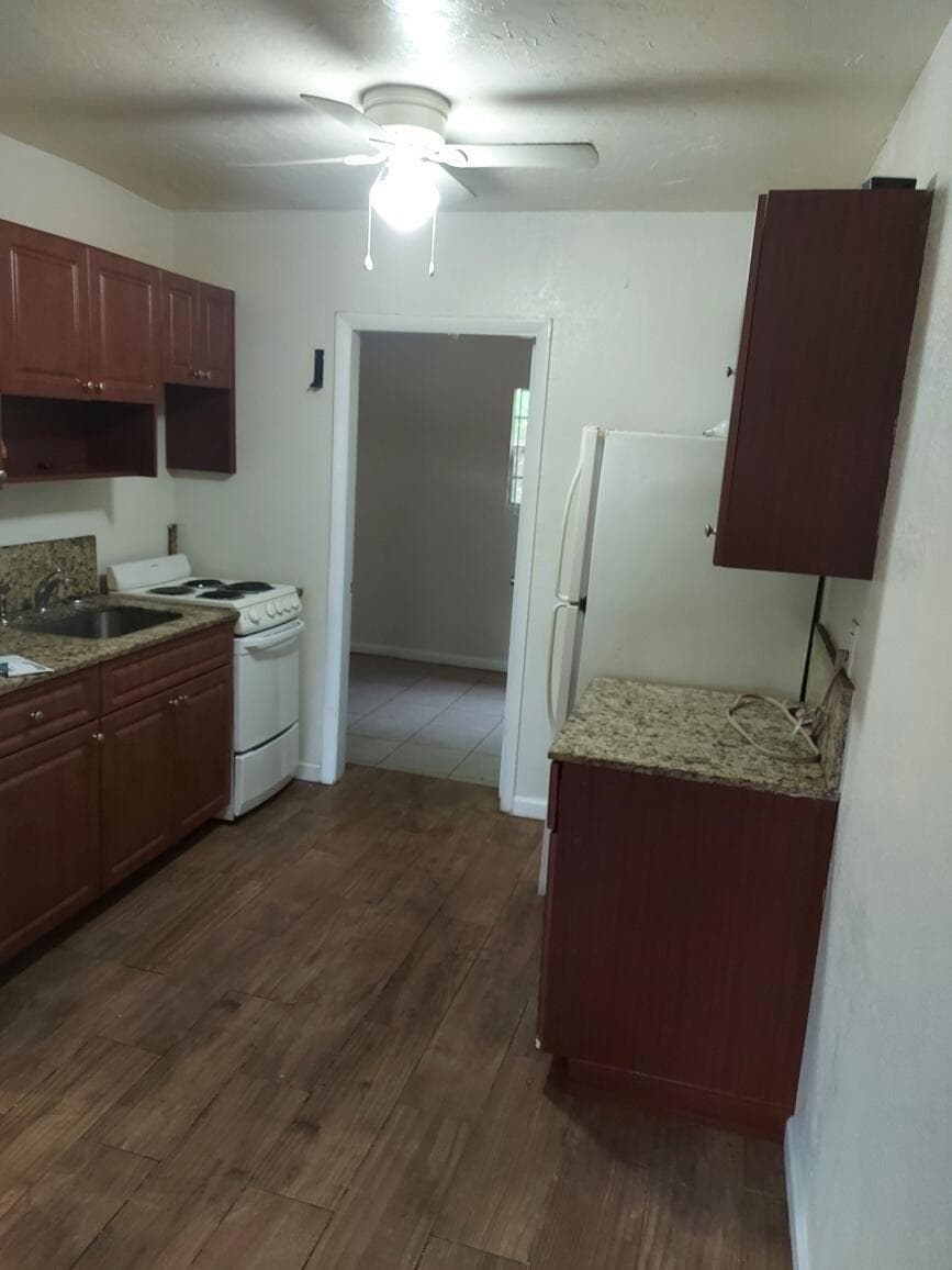 1980 Lincoln Avenue, Opa-Locka, FL 33054 — zdjęcie 2
