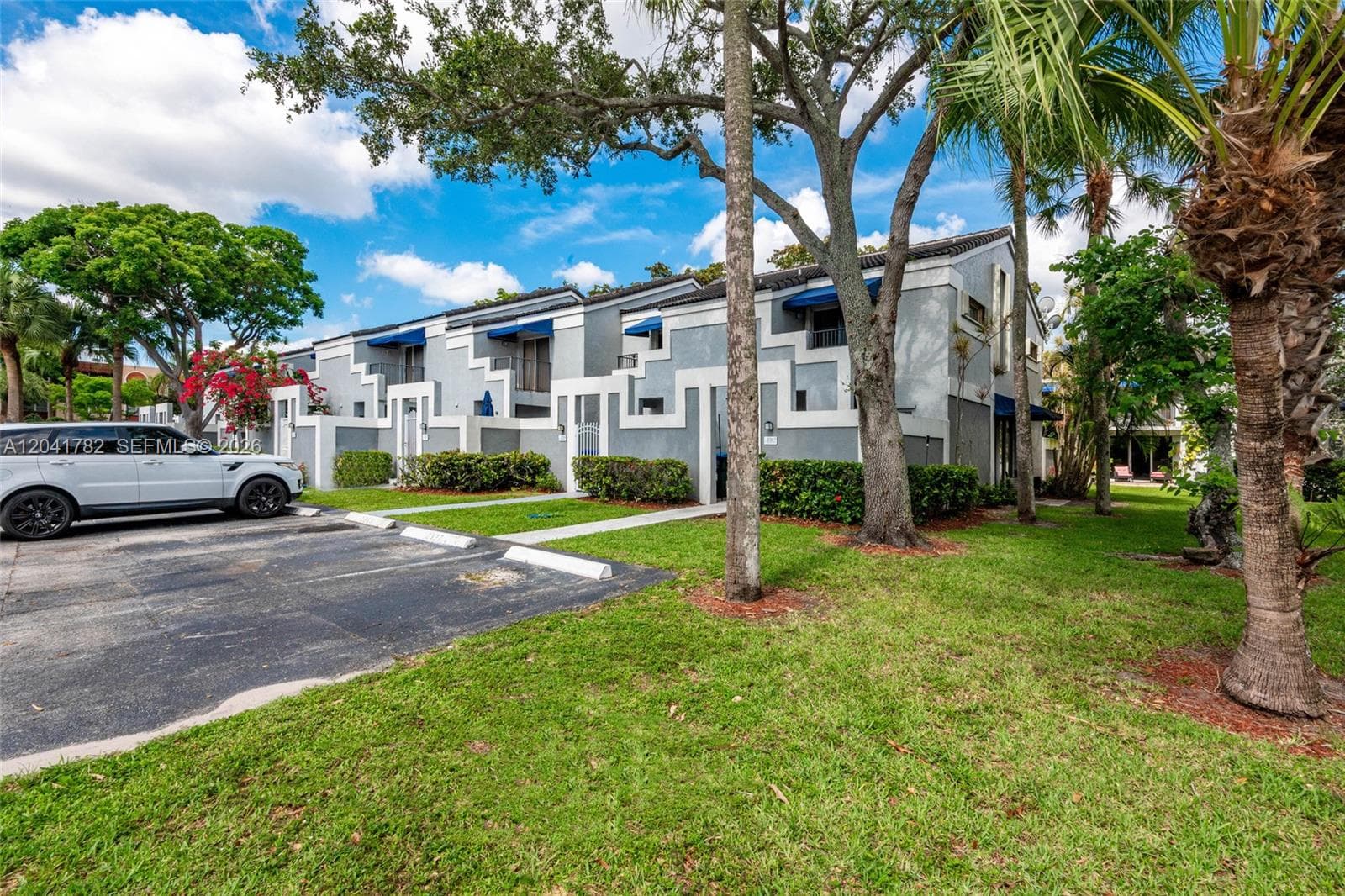 2327 SW 82nd Way, North Lauderdale, FL 33068 — zdjęcie 2