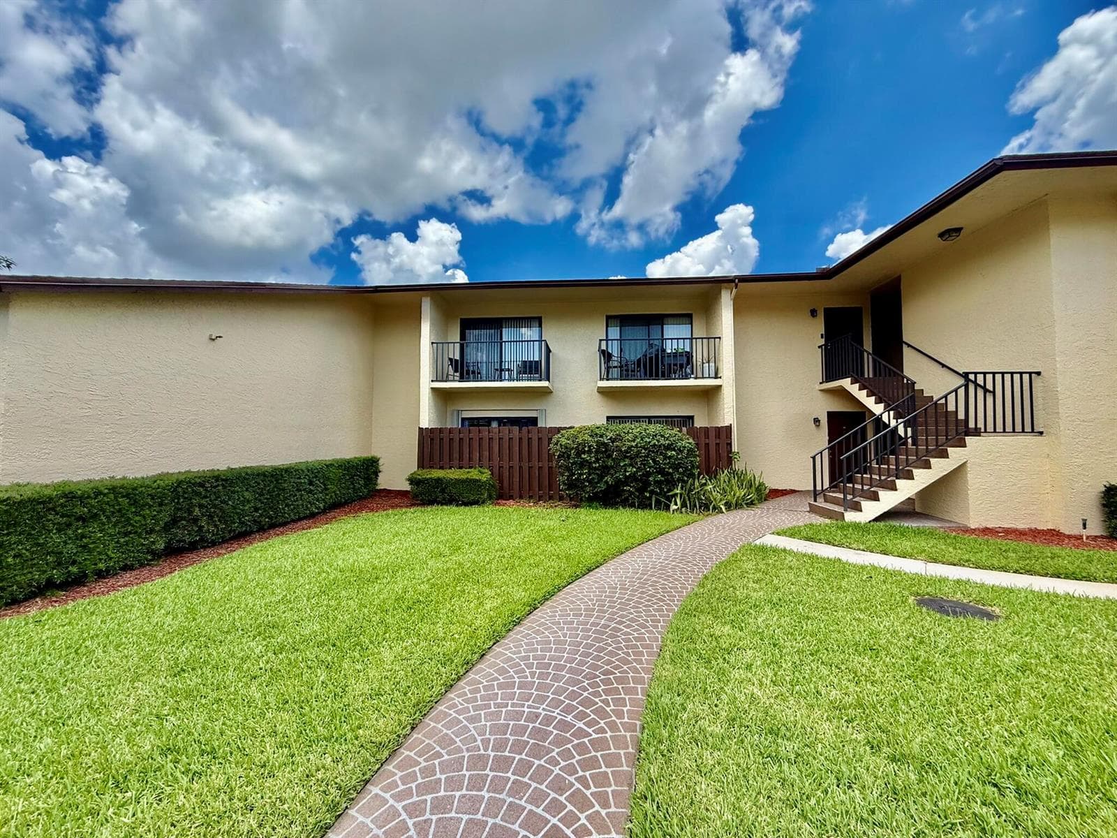 2050 Oleander Boulevard # 11-103, Fort Pierce, FL 34950 — zdjęcie 2