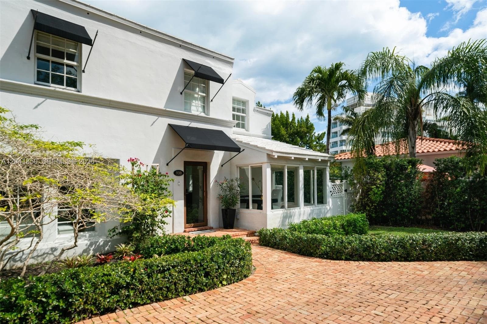 939 W 47th Ct, Miami Beach, FL 33140 — zdjęcie 3